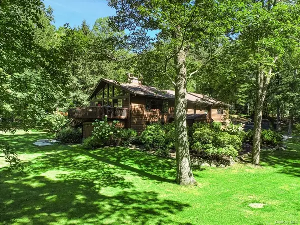 Pound Ridge, NY 10576,70 Horseshoe Hill RD