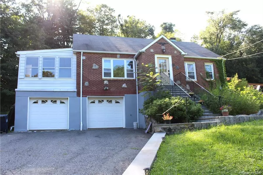 121 Wood ST, Mahopac, NY 10541