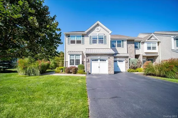 Fishkill, NY 12524,1323 Glastonbury LN