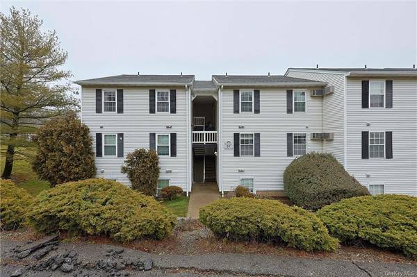 27 Lexington HL #12, Harriman, NY 10926