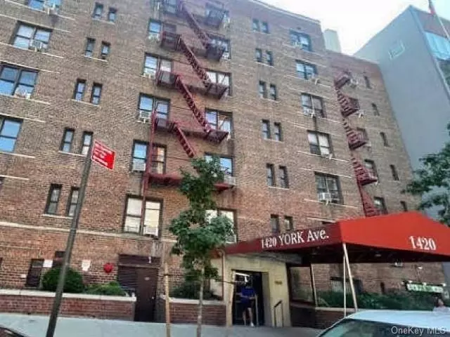 1420 New York AVE #2A, New York, NY 10021