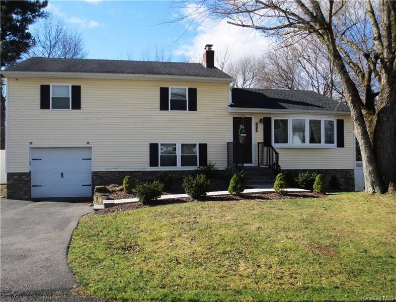 23 Orchard DR, Wappingers Falls, NY 12590