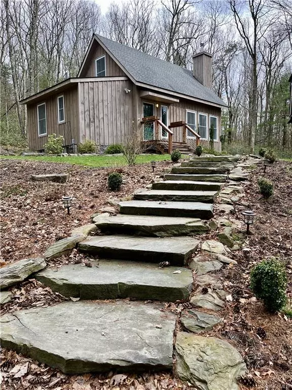 Narrowsburg, NY 12764,254 Lake Ridge RD