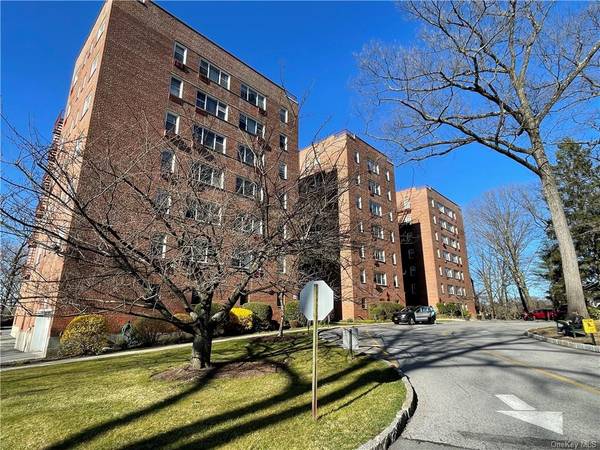 611 Palmer RD #4O, Yonkers, NY 10710