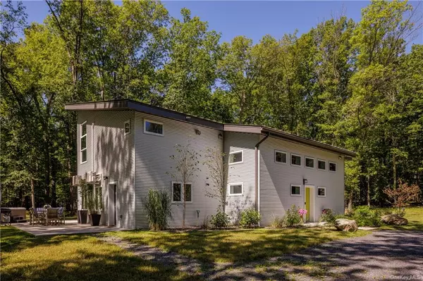 New Paltz, NY 12561,64 Mountain Rest RD