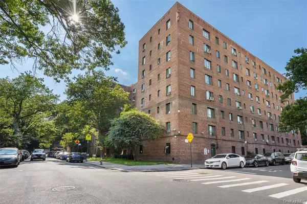 2125 Saint Raymond AVE #MB, Bronx, NY 10462