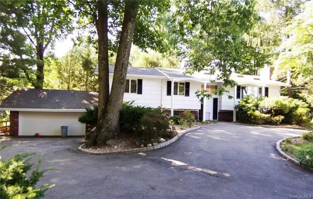 Scarsdale, NY 10583,14 Deer Hill LN