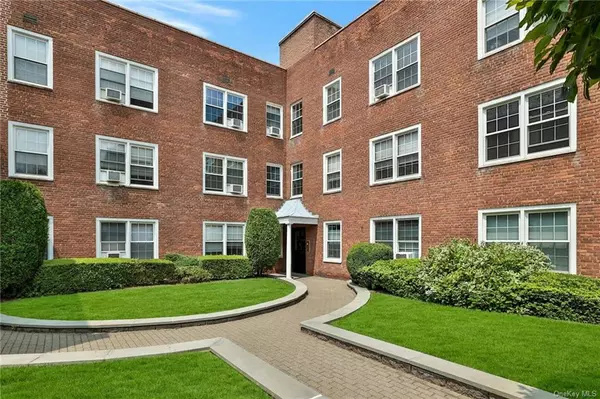 Larchmont, NY 10538,1815 Palmer AVE #3T