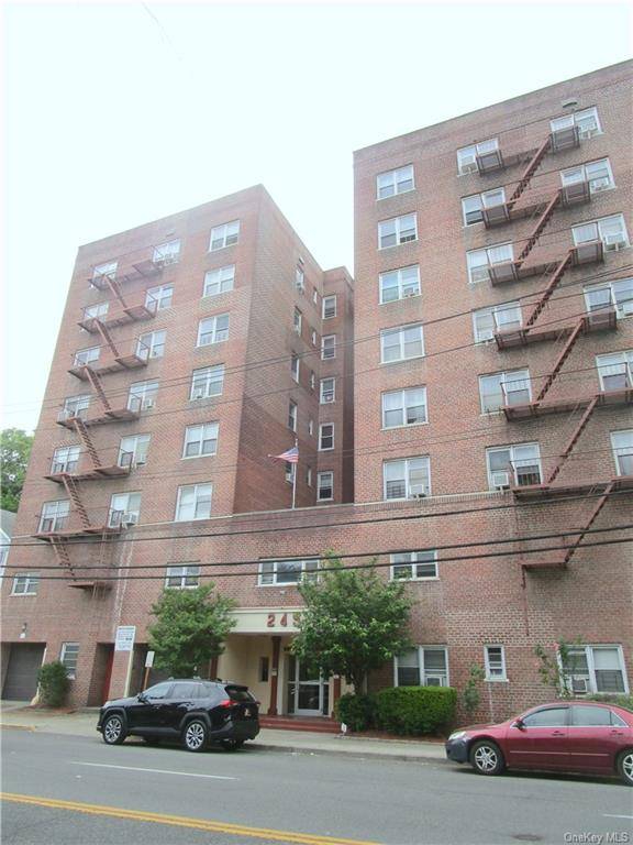 255 Bronx River RD #5L, Yonkers, NY 10704