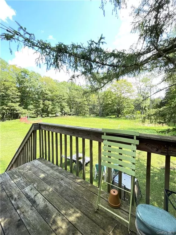 Pine Bush, NY 12566,961 Oregon TRL