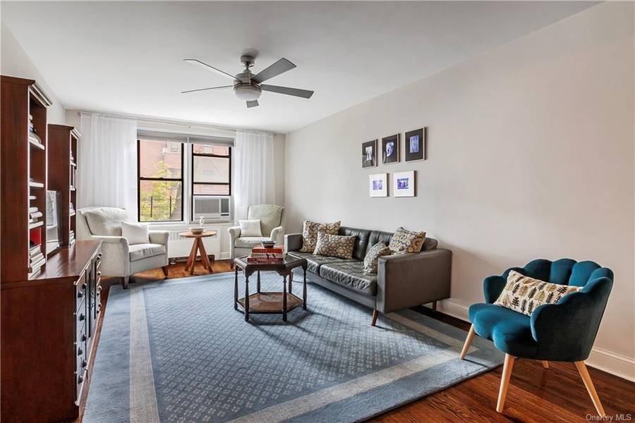 525 W 235th ST #3B, Bronx, NY 10463