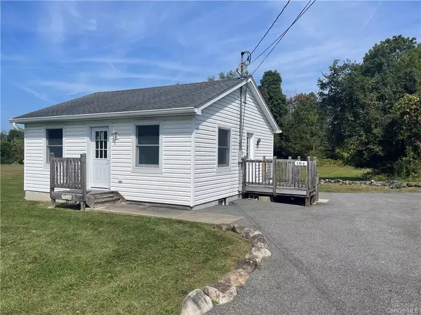 Warwick, NY 10990,184 Pine Island TPKE