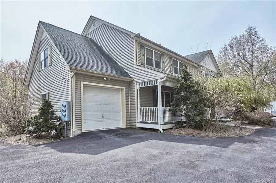 860 Route 284, Unionville, NY 10998