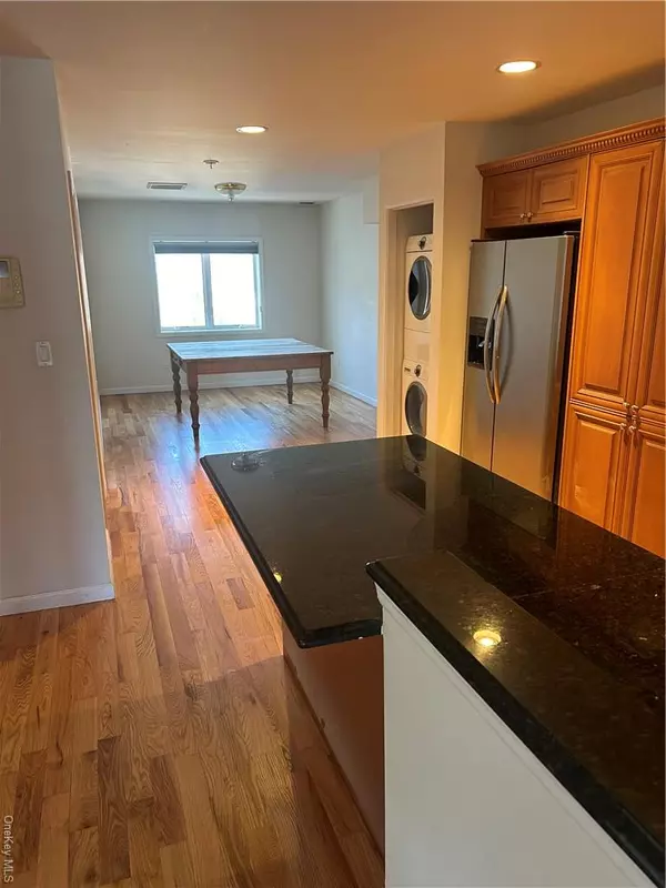 Long Beach, NY 11561,155 Monroe BLVD #155