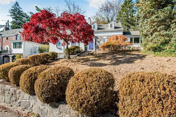 Scarsdale, NY 10583,39 Thornbury RD