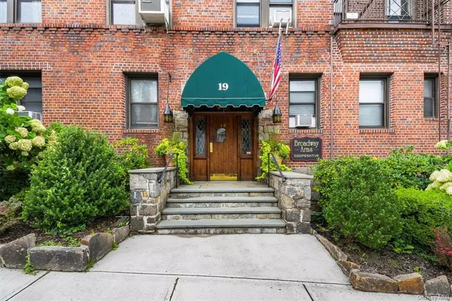 19 S Broadway #3E, Tarrytown, NY 10591