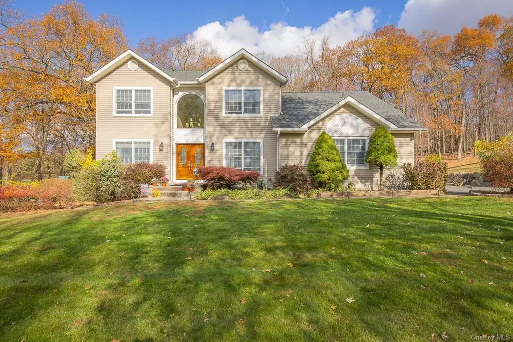 Spring Valley, NY 10977,2 Lori CT