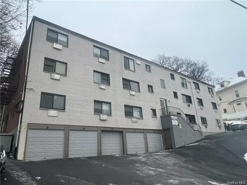 790 Warburton AVE #2C, Yonkers, NY 10701