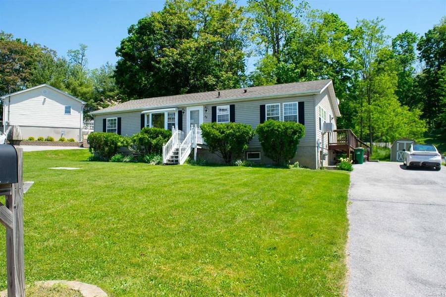 48 Dennings AVE, Beacon, NY 12508