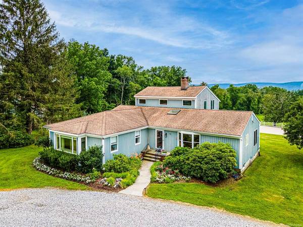 47 Lola LN, Pawling, NY 12564