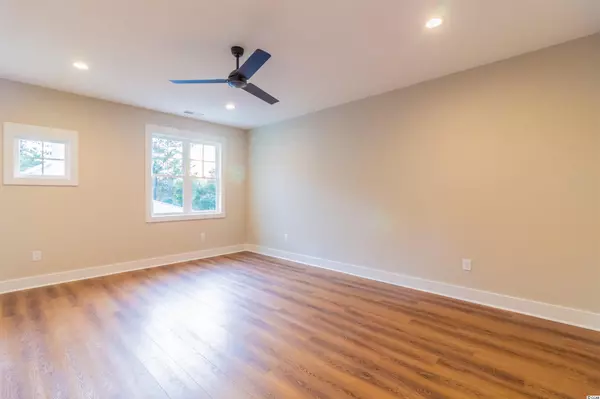 Pawleys Island, SC 29585,34 Lazy Hammock Trail