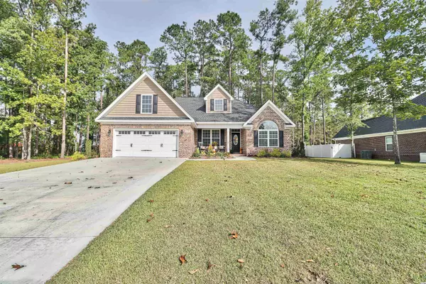 332 Farmtrac Dr., Galivants Ferry, SC 29544