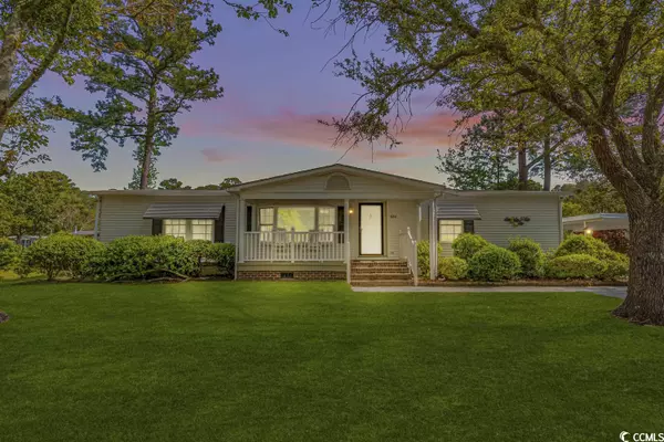 884 Grand Strand Trail, Murrells Inlet, SC 29576