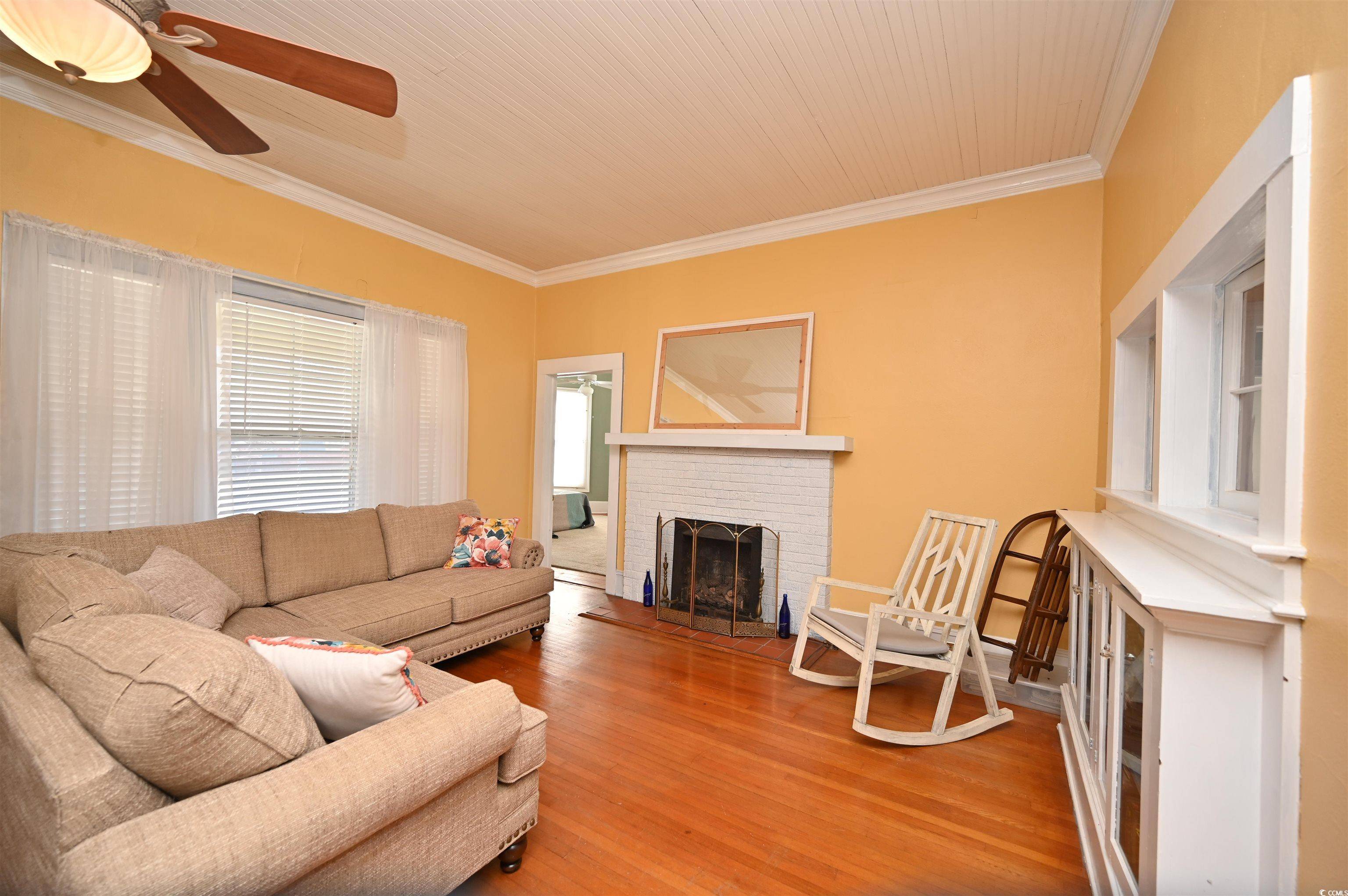 Mullins, SC 29574,511 N Park St.
