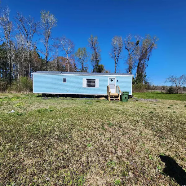 266 Persimmon Ford Rd., Johnsonville, SC 29555