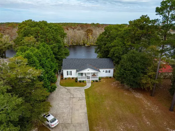 328 Mohican Dr., Georgetown, SC 29440