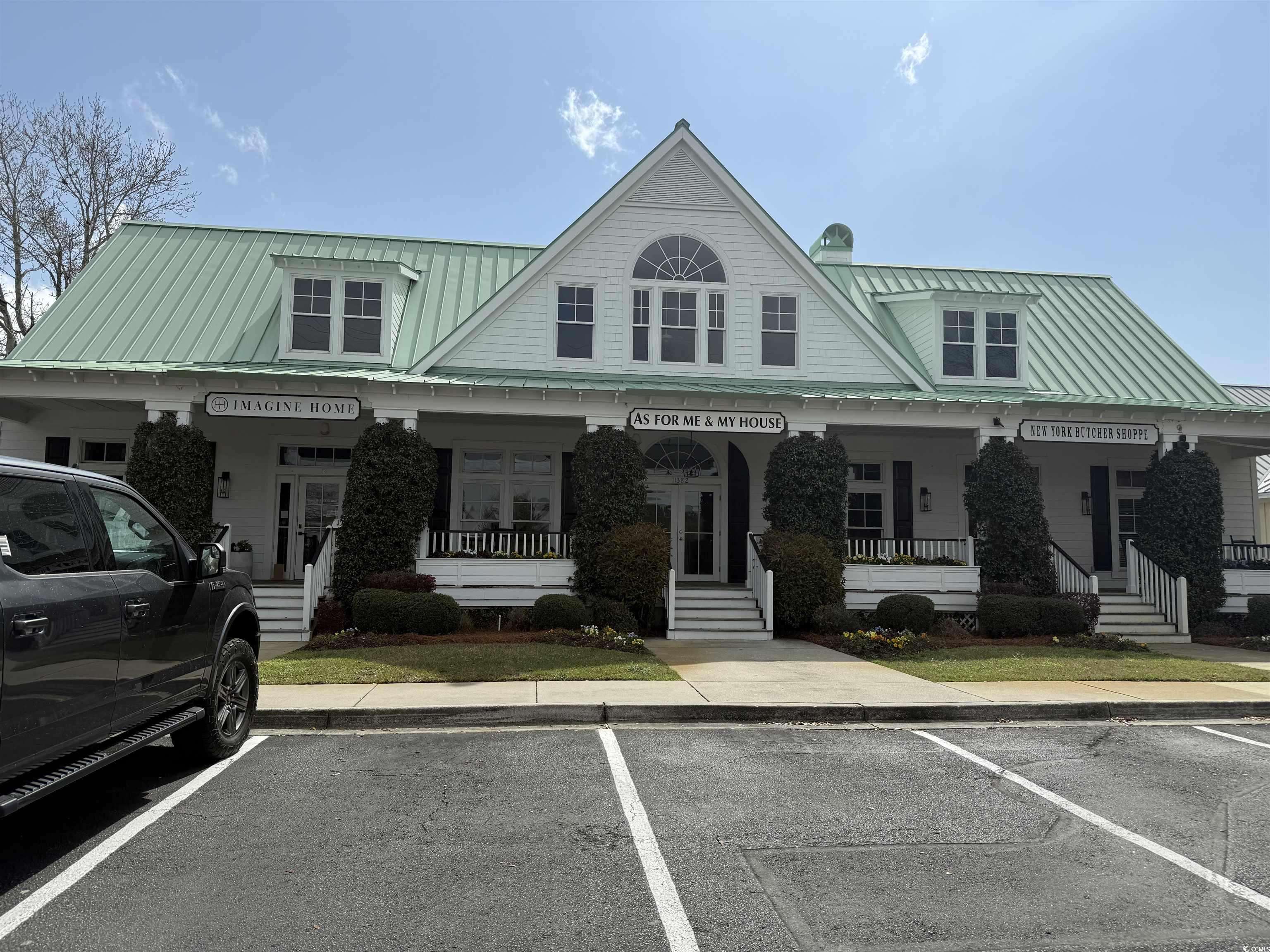 11382 Ocean Hwy., Pawleys Island, SC 29585