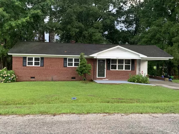 3110 Pinewood Dr., Loris, SC 29569