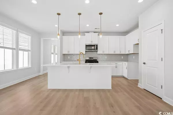 North Myrtle Beach, SC 29582,2408 Hillbourne Loop