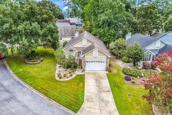 923 Knoll Dr., Little River, SC 29566