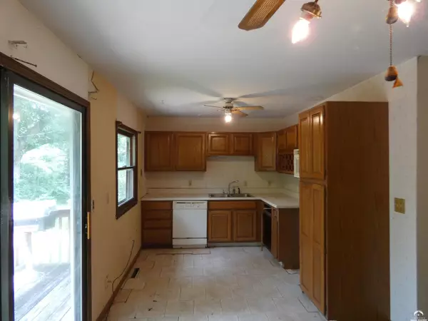 Lawrence, KS 66046,529 Kansas ST