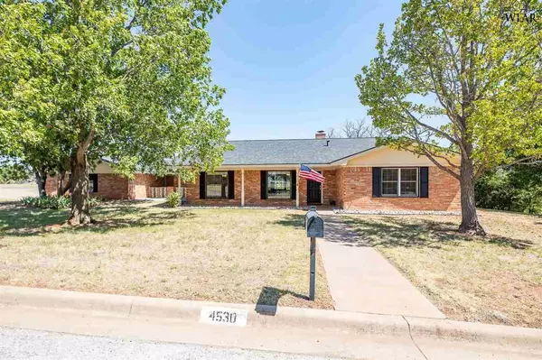4530 WOODCREST CIRCLE, Wichita Falls, TX 76309
