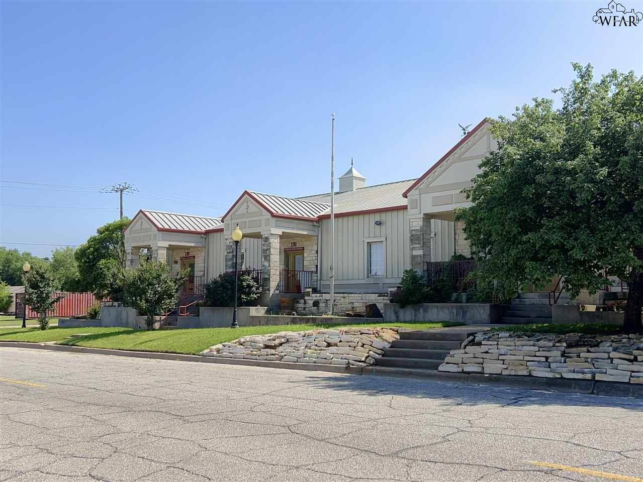 Wichita Falls, TX 76301,1106 TRAVIS STREET
