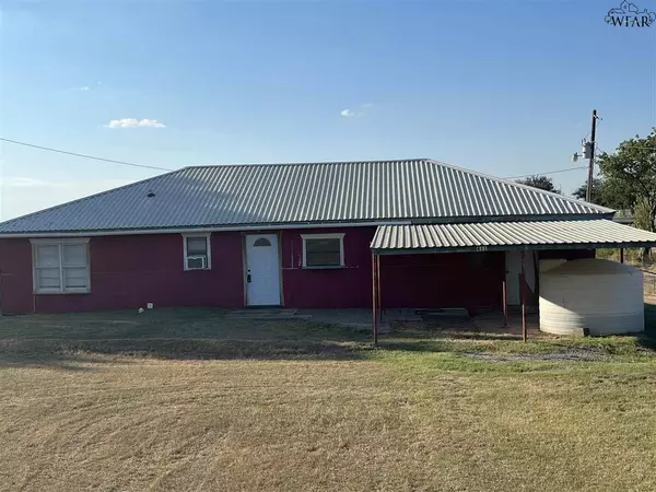 411 MILLER SHORES ROAD, Henrietta, TX 76365