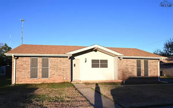 4814 BIG BEND DRIVE, Wichita Falls, TX 76310