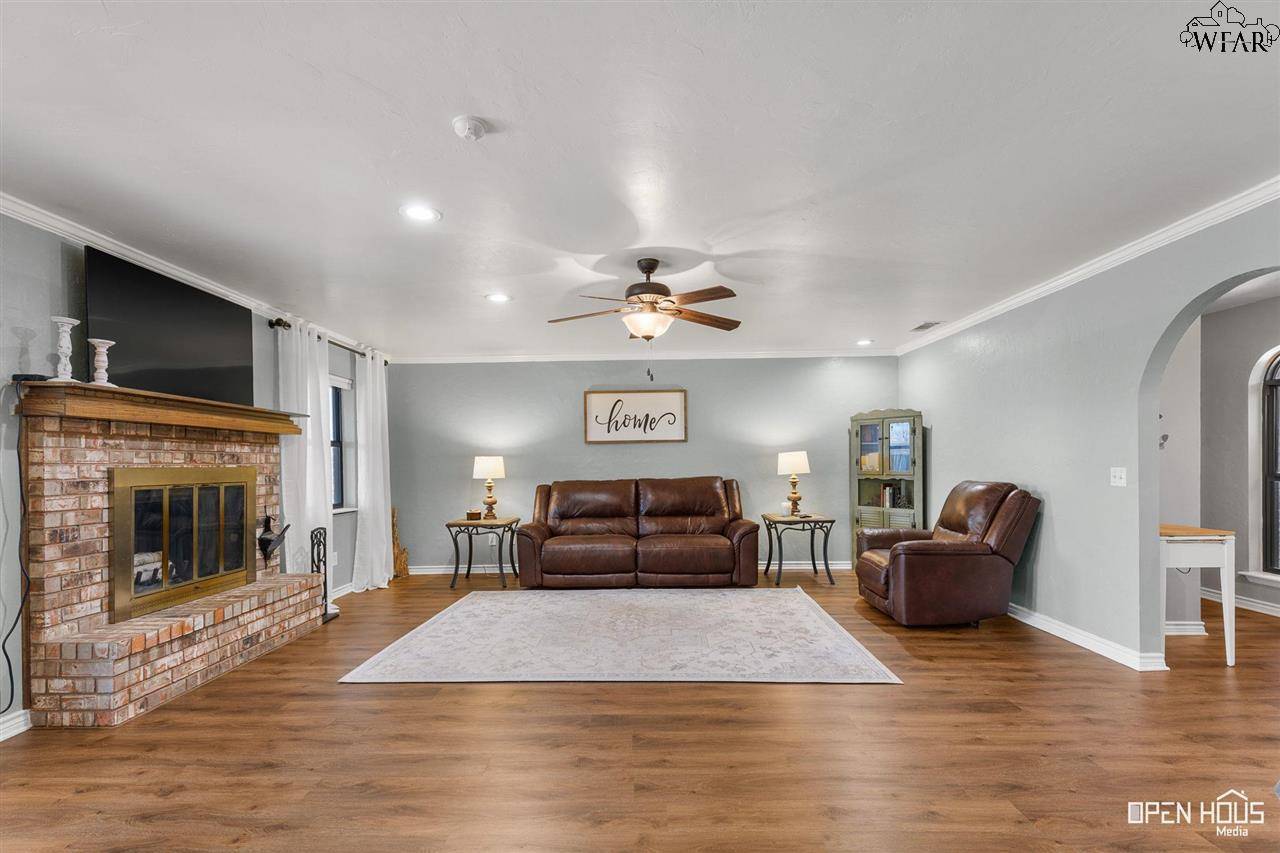 Burkburnett, TX 76354,1418 HIAWATHA LANE