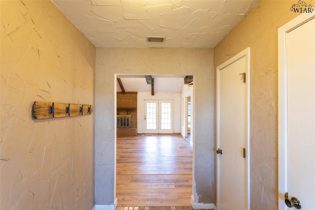 Wichita Falls, TX 76310,4614 SPRING SHADOW DRIVE