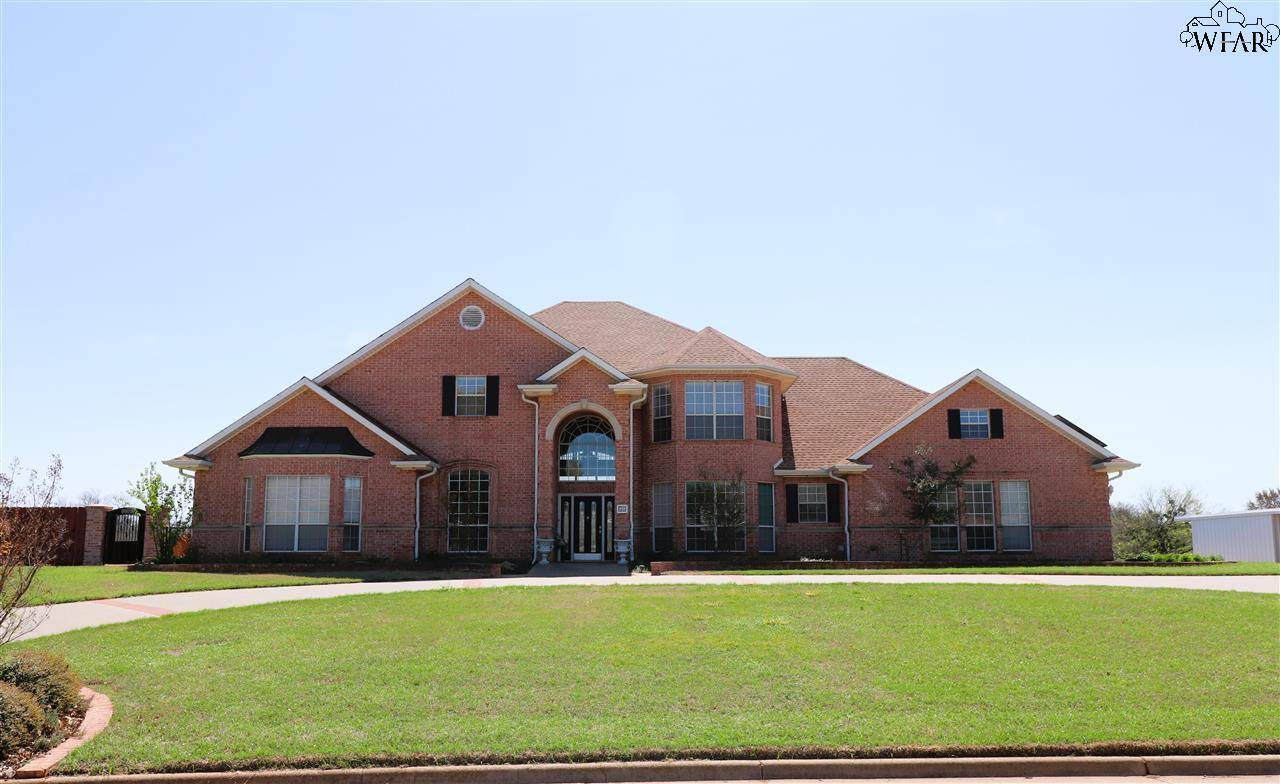 505 COUNTRY CLUB DRIVE, Henrietta, TX 76365