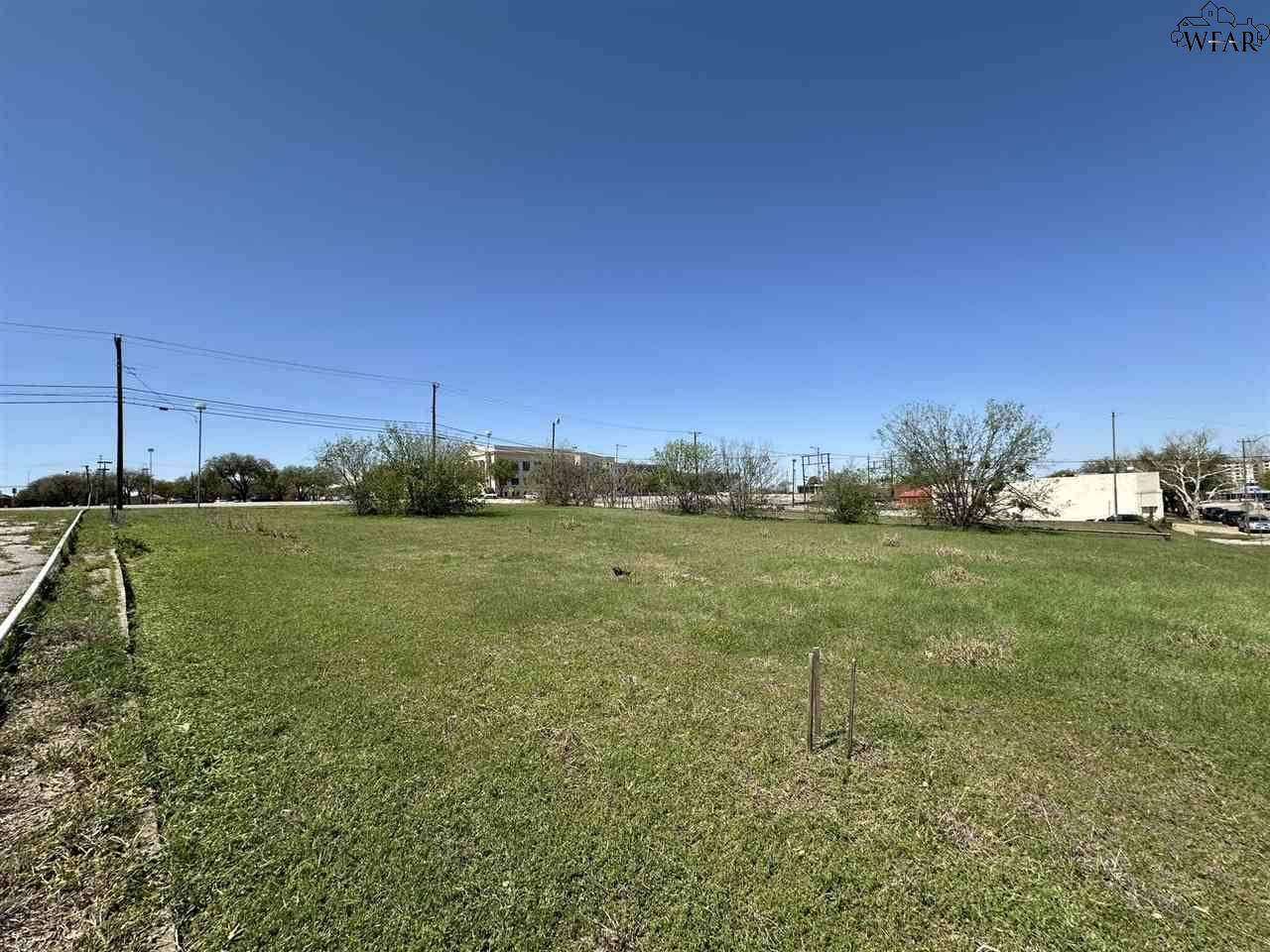 Wichita Falls, TX 76301,900 AUSTIN STREET