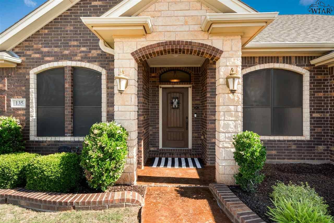 Iowa Park, TX 76367,135 PARK PLACE CIRCLE