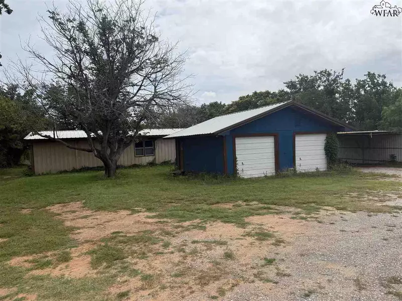 374 PAWNEE TRAIL, Henrietta, TX 76365