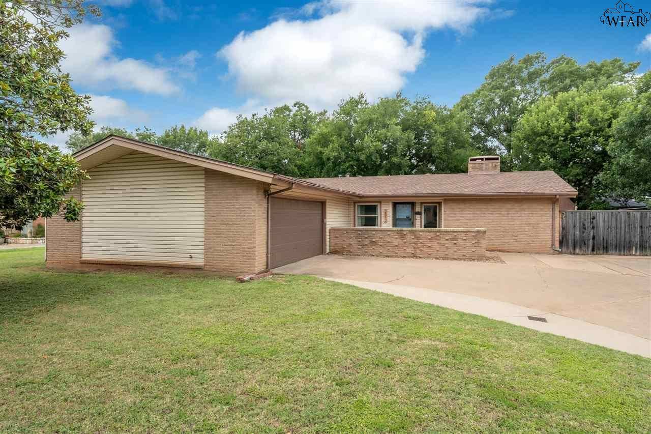 2812 COMPTON ROAD, Wichita Falls, TX 76309
