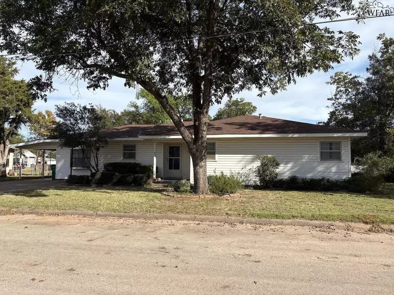 506 S OAK STREET, Archer City, TX 76351