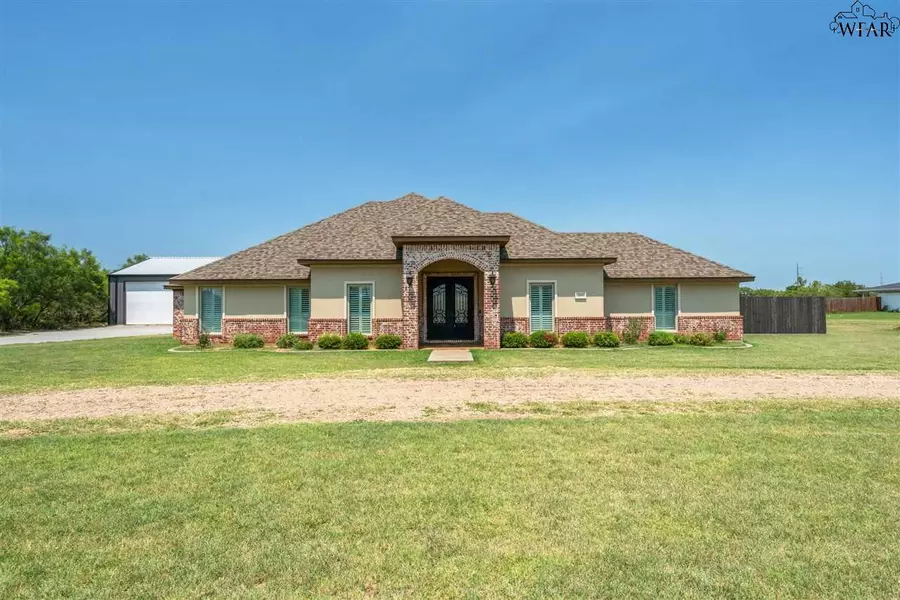 200 EAGLE DRIVE, Holliday, TX 76366