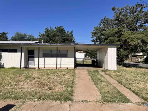 4300 BARNETT DRIVE, Wichita Falls, TX 76308