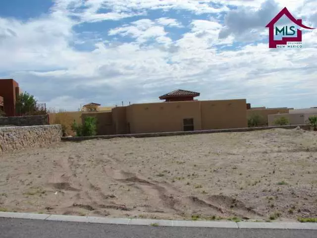 Las Cruces, NM 88011,2620 Poco Lomas CT